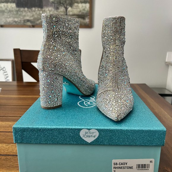 Betsey Johnson SB-Cady Rhinestone Pointed Toe Boot Size 7 - Picture 1 of 7